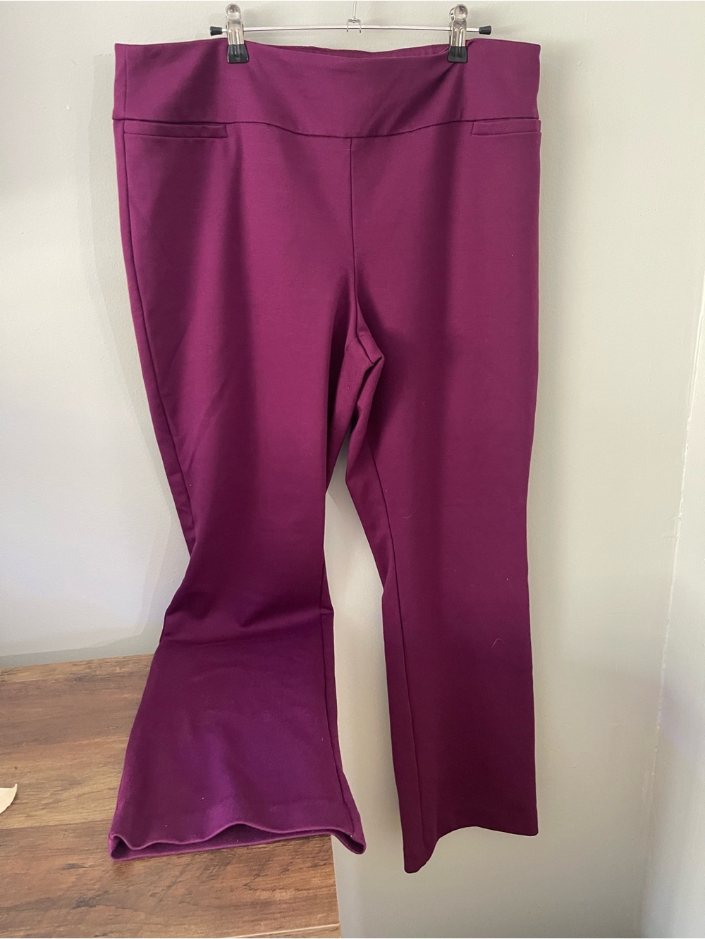 Womens Pull-On Stretch dress pants in Berry Plum